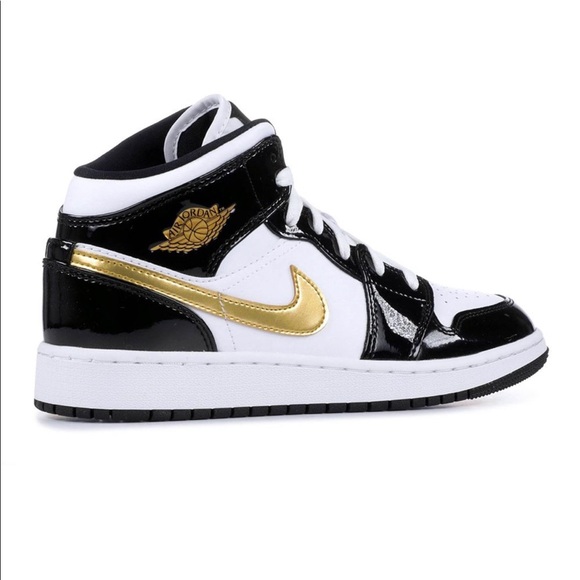 AIR JORDAN 1 MID SE GS (BLACK/METALLIC GOLD-WHITE) - Picture 2 of 9